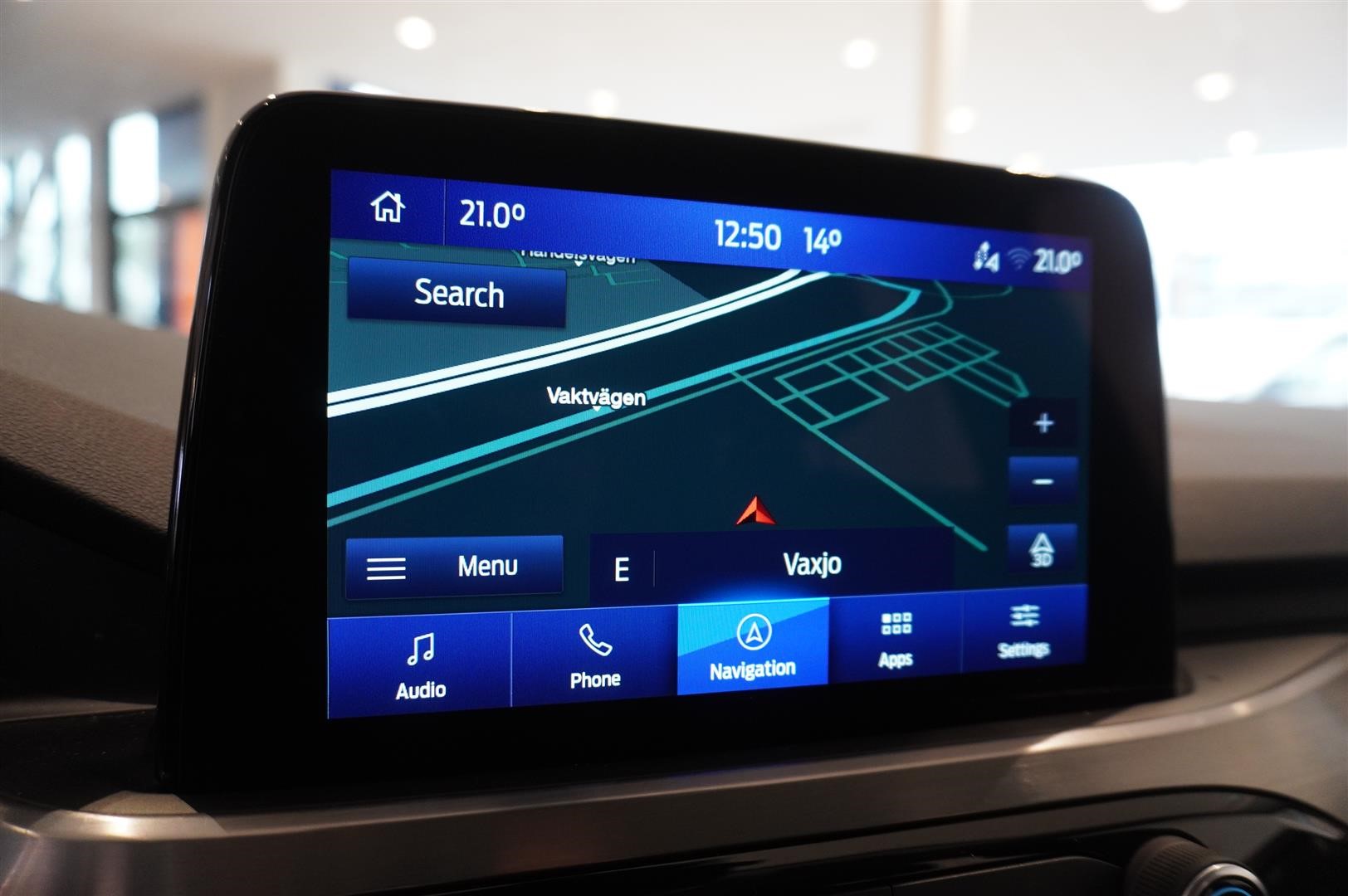 Plug-In Hybrid Titanium_9