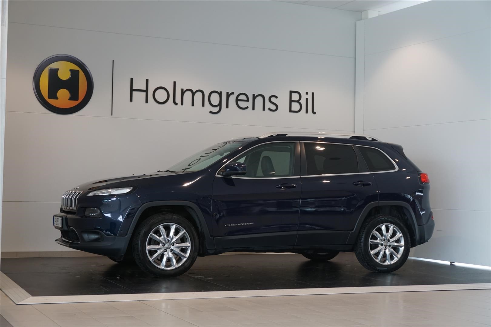 Jeep Cherokee 2.0 Crd 4WD Automat Backkamera Navi 170hk