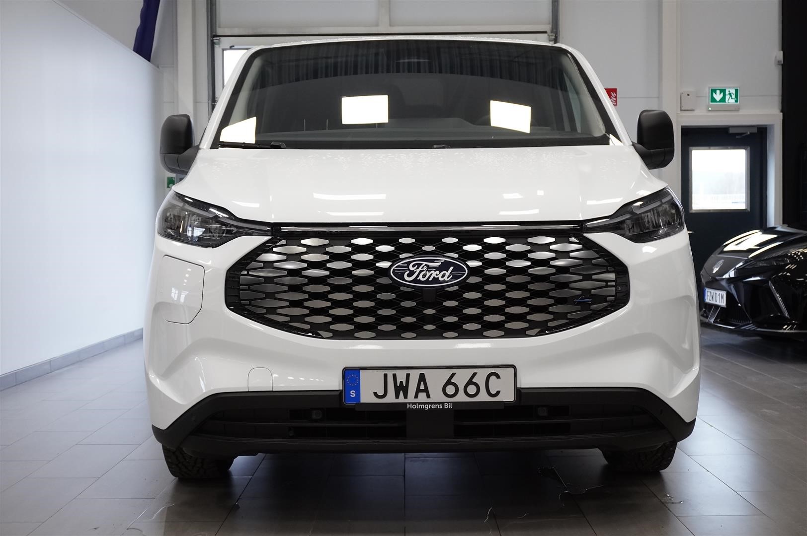 E-Custom Skåp Trend 320s Swb Elmotor 100kW 136hk 1-Vxl Rwd El_3
