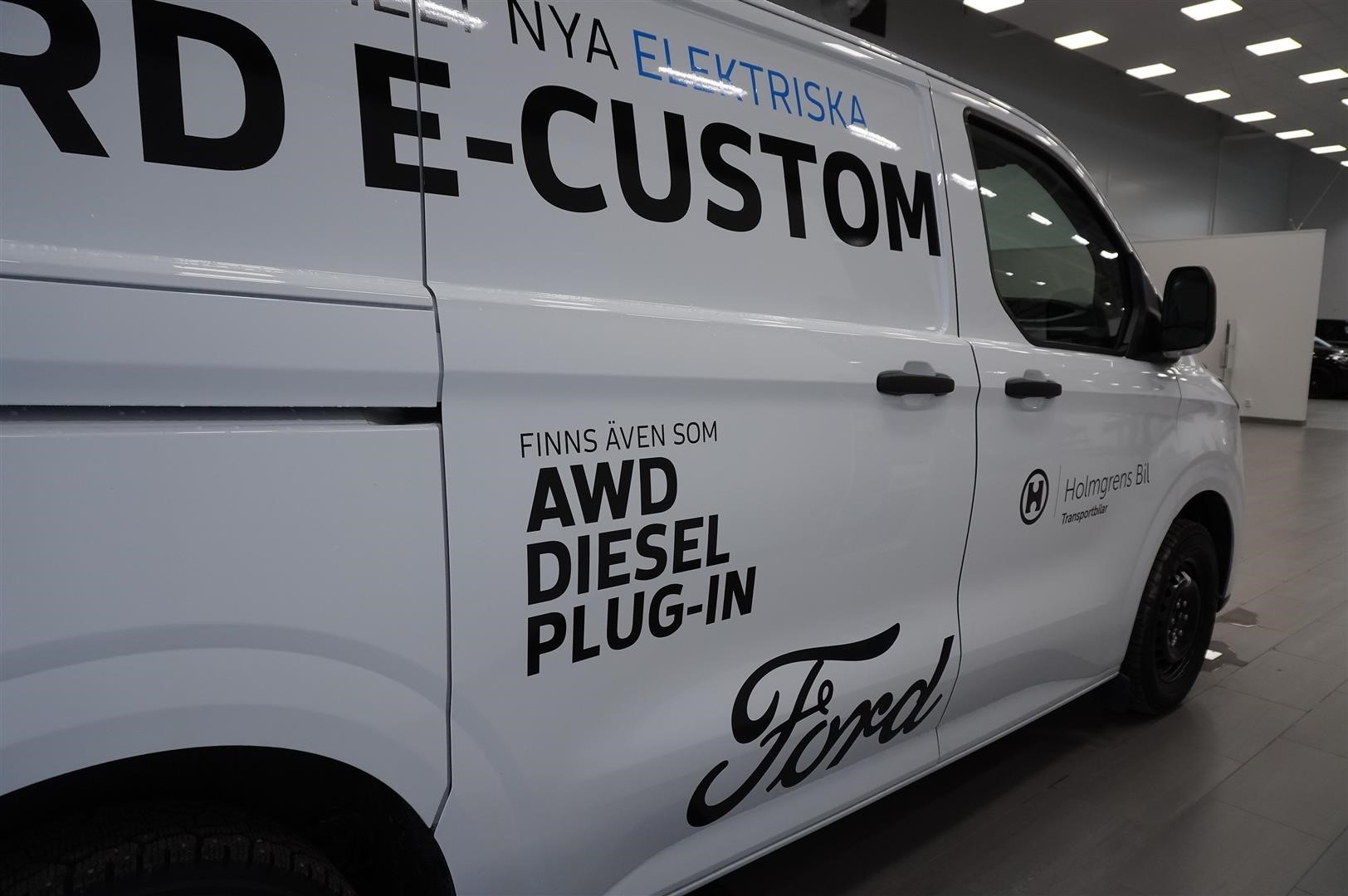 E-Custom Skåp Trend 320s Swb Elmotor 100kW 136hk 1-Vxl Rwd El_5