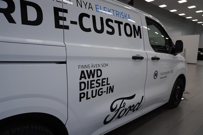 E-Custom Skåp Trend 320s Swb Elmotor 100kW 136hk 1-Vxl Rwd El_5