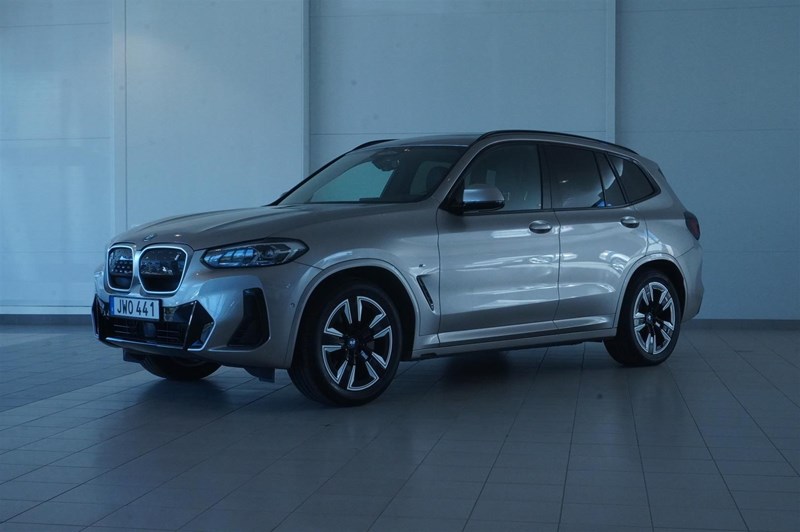 iX3 M-Sport Drag Panorama Elstol Da-Pro Rattvärme