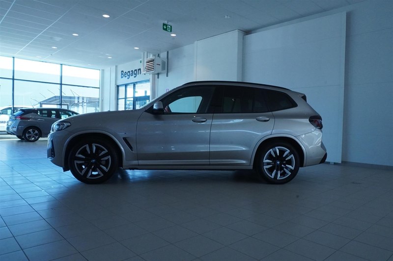 iX3 M-Sport Drag Panorama Elstol Da-Pro Rattvärme_2