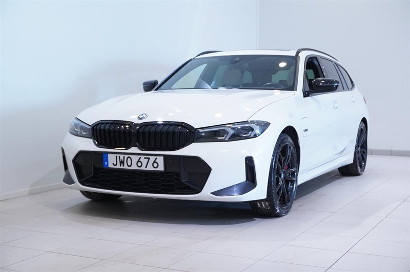 Touring M-Sport Dragkrok Navigation Panorama Komfortpaket 2.99% Ränta