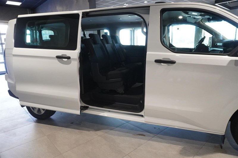 Kombi Minibuss Trend 320l LWB 2.0l 170hk 8AT FWD Diesel_3