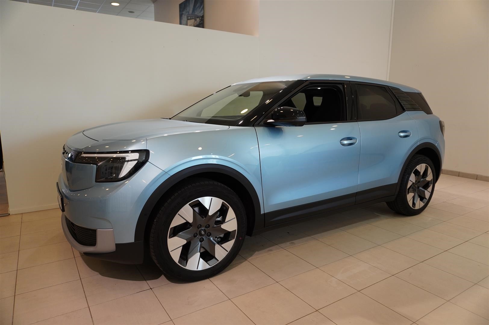 Premium AWD Long Range 340 hk_2