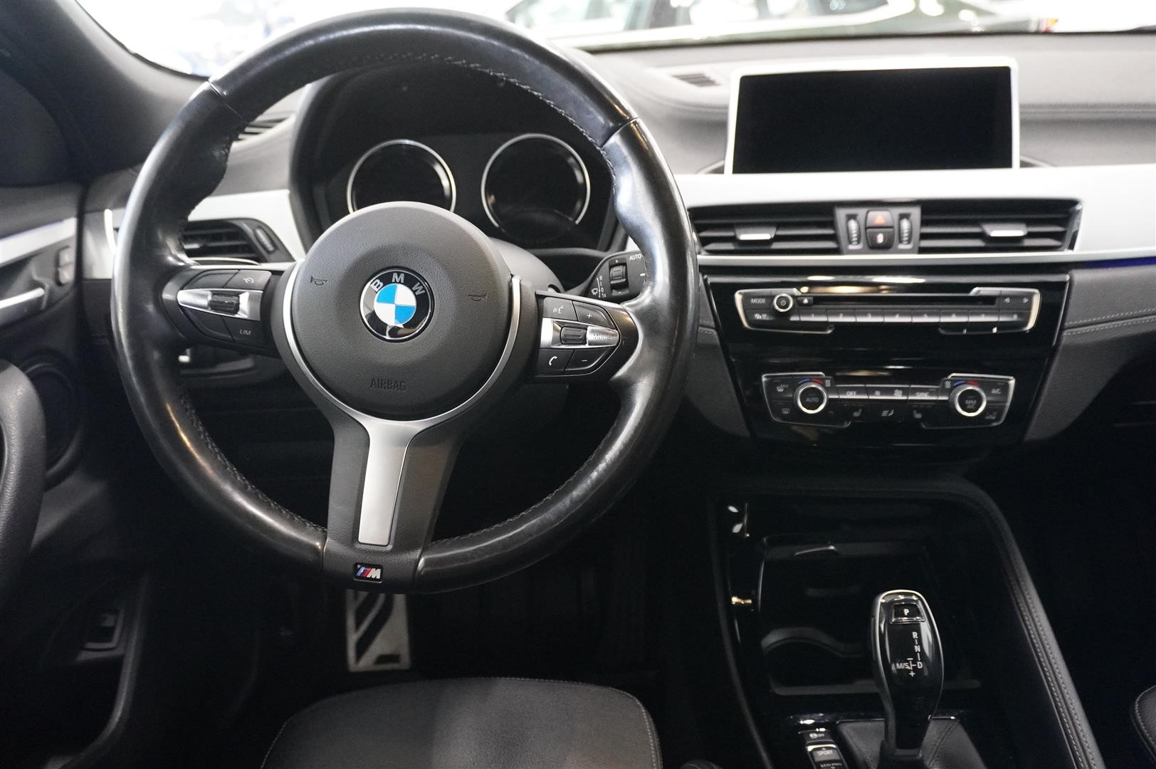 xDrive20d Drag M-Sport HiFi Högtalarsystem Elstolar Stolsvärme Fram_10