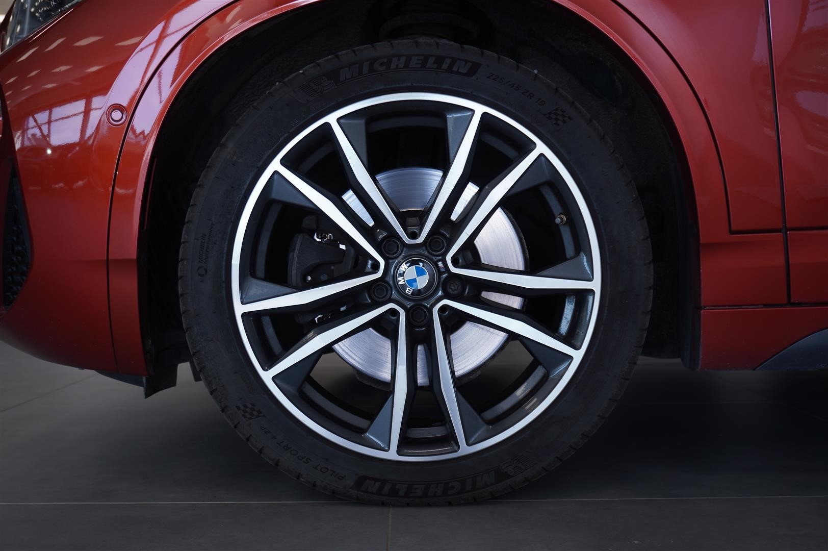 xDrive20d Drag M-Sport HiFi Högtalarsystem Elstolar Stolsvärme Fram_23