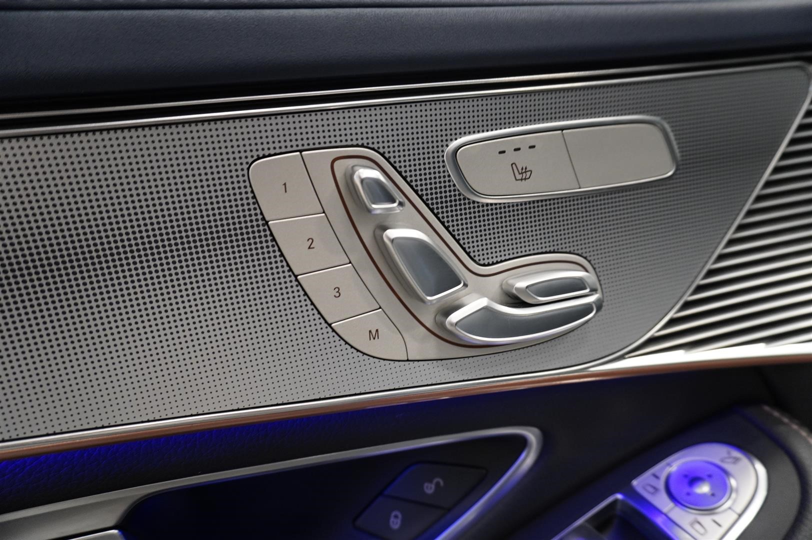 1886 AWD Massage Pano Drag Navi Burmester_9