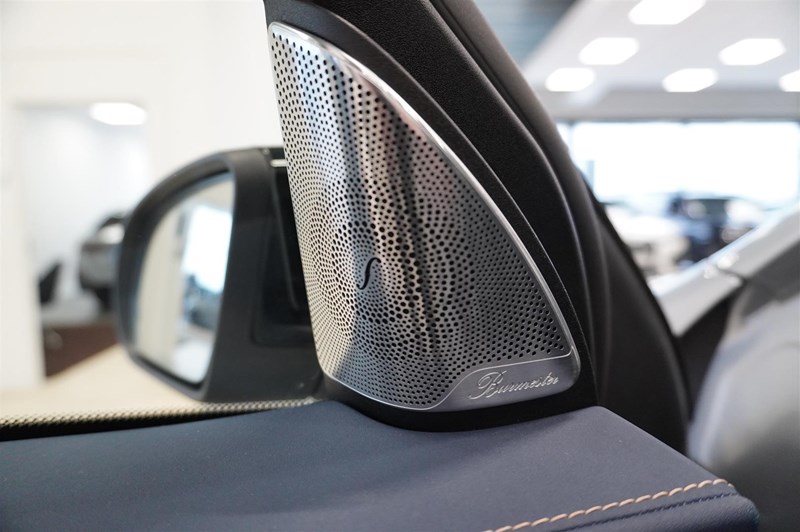 1886 AWD Massage Pano Drag Navi Burmester_10