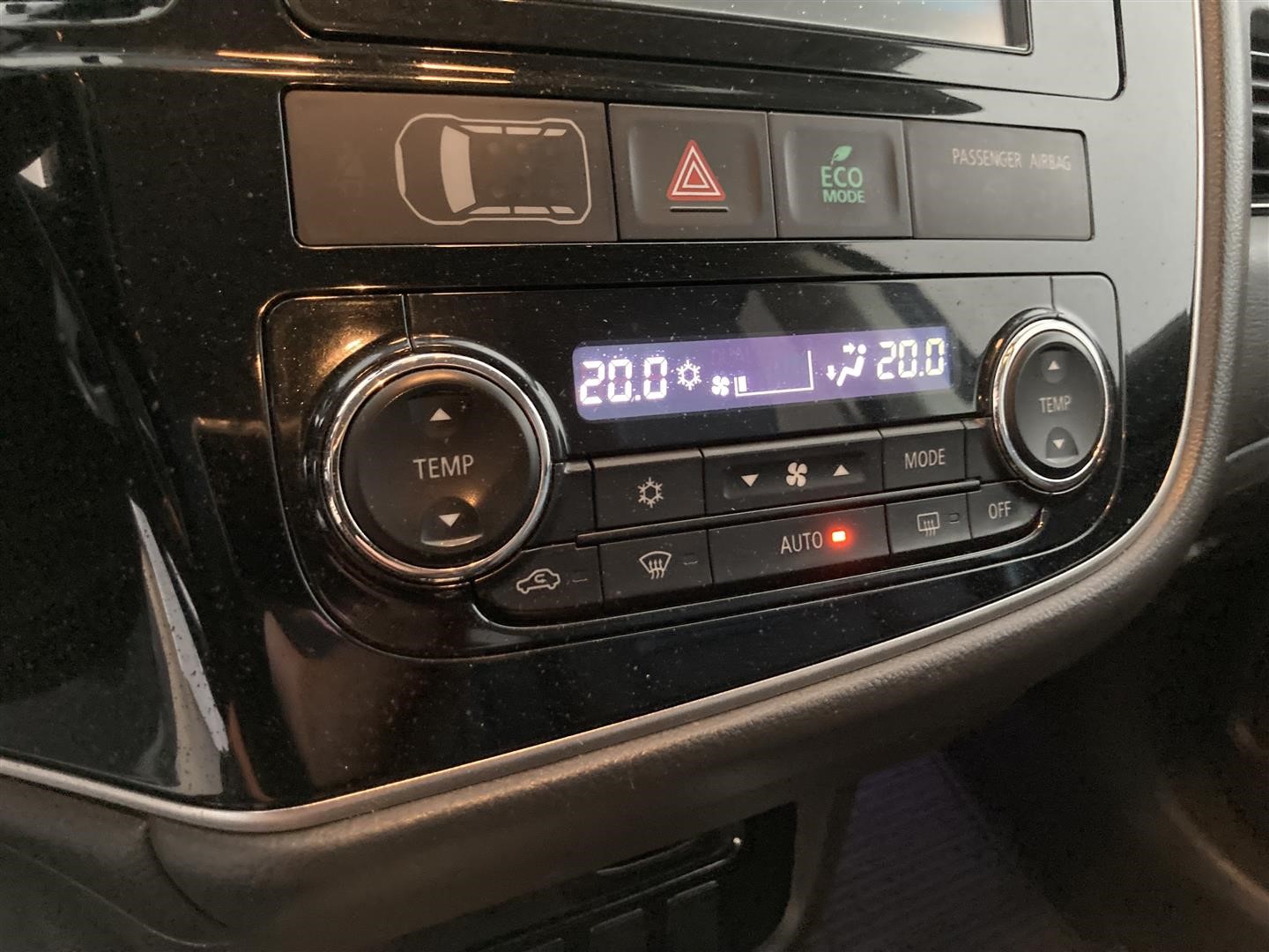 Mitsubishi Outlander 2.0 Plug-In Hybrid 4WD Dragkrok_11