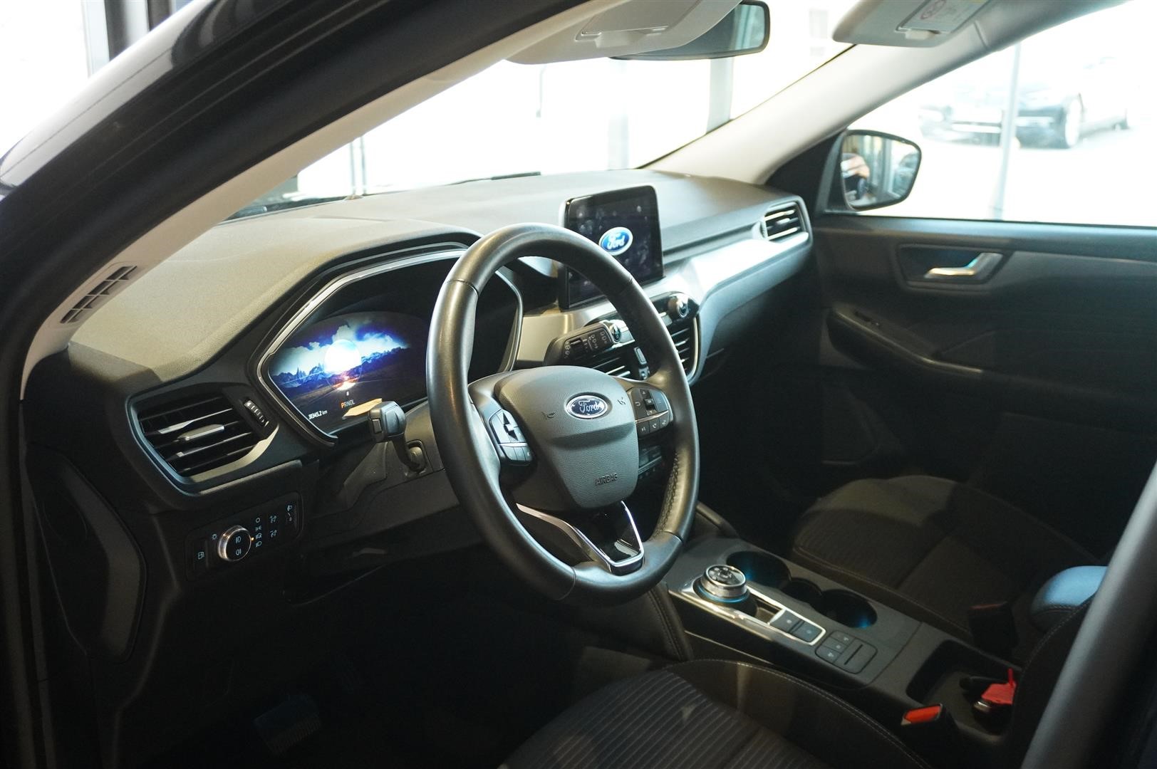 Ford Kuga Titanium Plug-In FWD 225hk CVT Vinterpaket_2