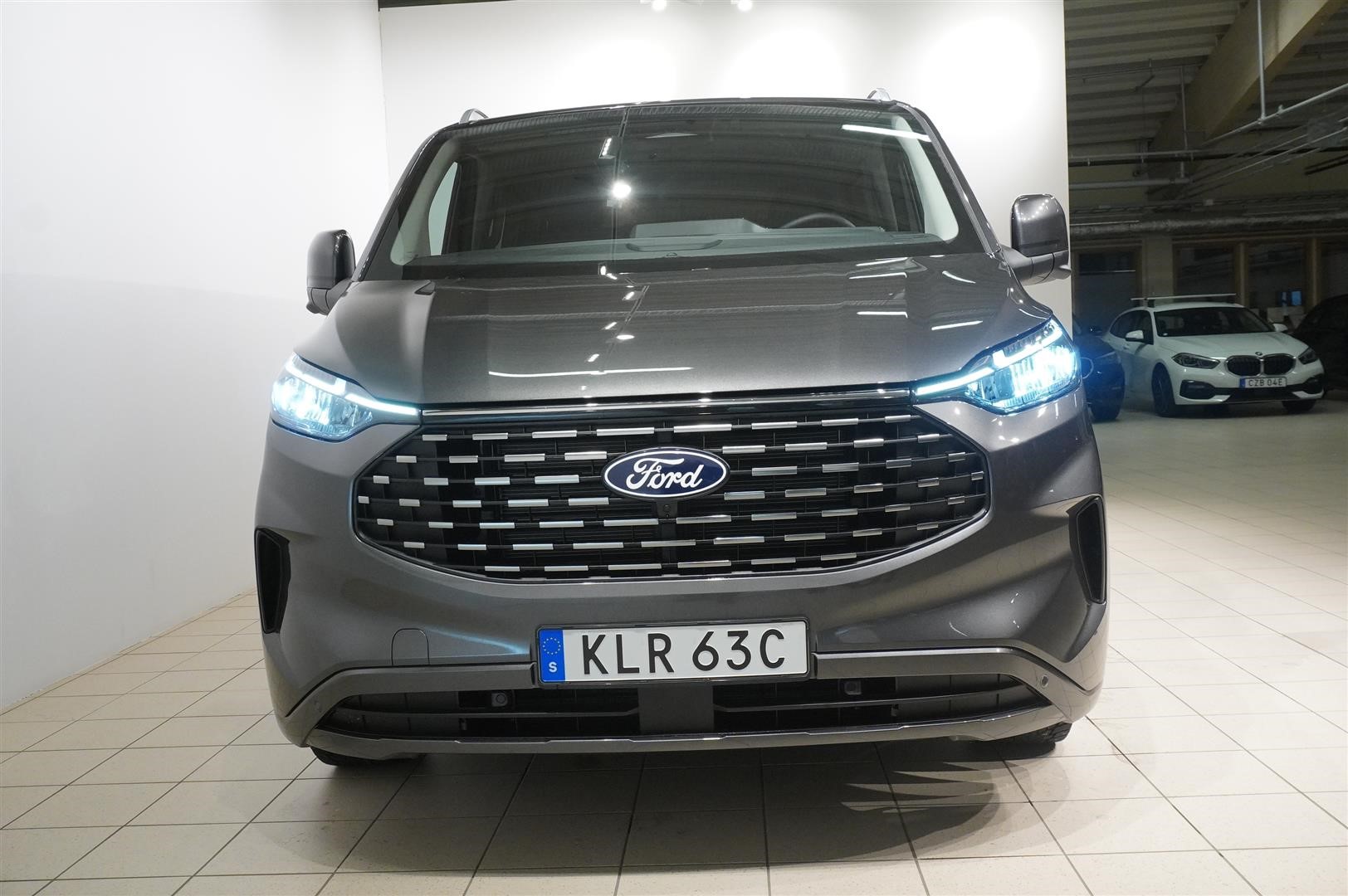Titanium X 320l LWB 2.0l Ecoblue 170hk 8AT AWD Diesel_2