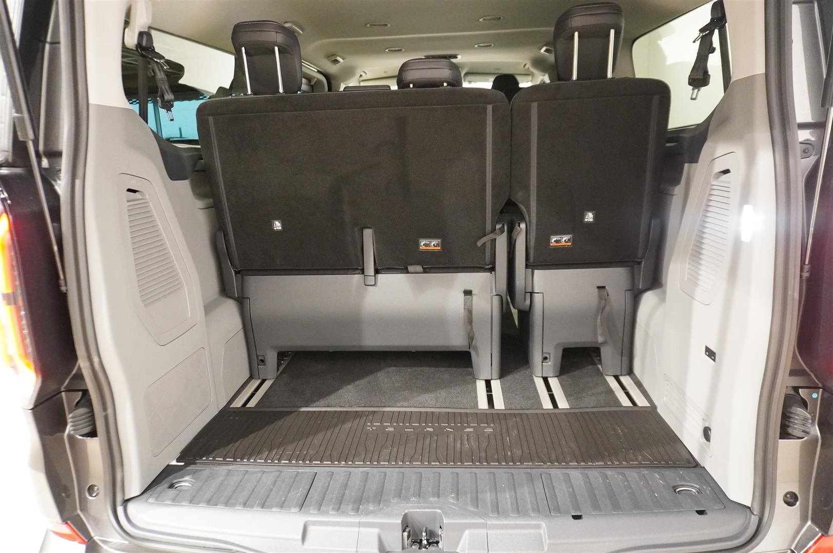 Titanium X 320l LWB 2.0l Ecoblue 170hk 8AT AWD Diesel_6