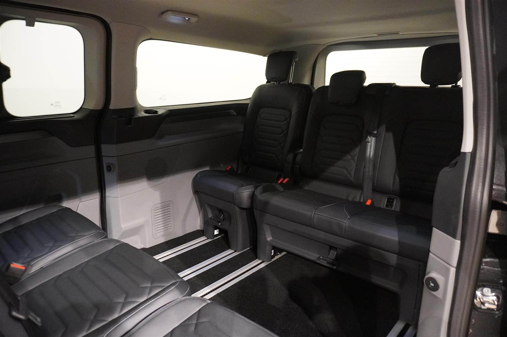 Titanium X 320l LWB 2.0l Ecoblue 170hk 8AT AWD Diesel_9