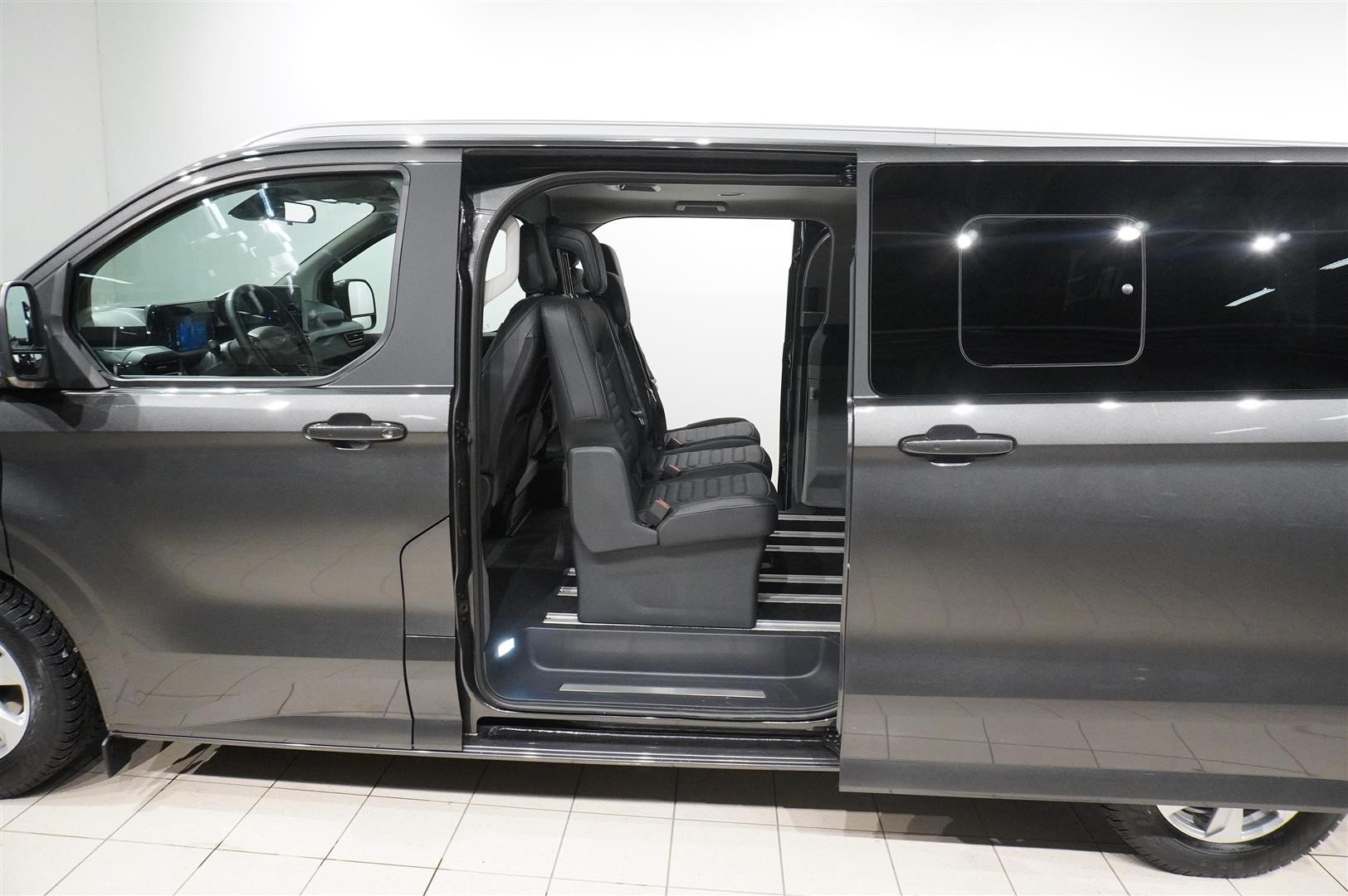 Titanium X 320l LWB 2.0l Ecoblue 170hk 8AT AWD Diesel_11