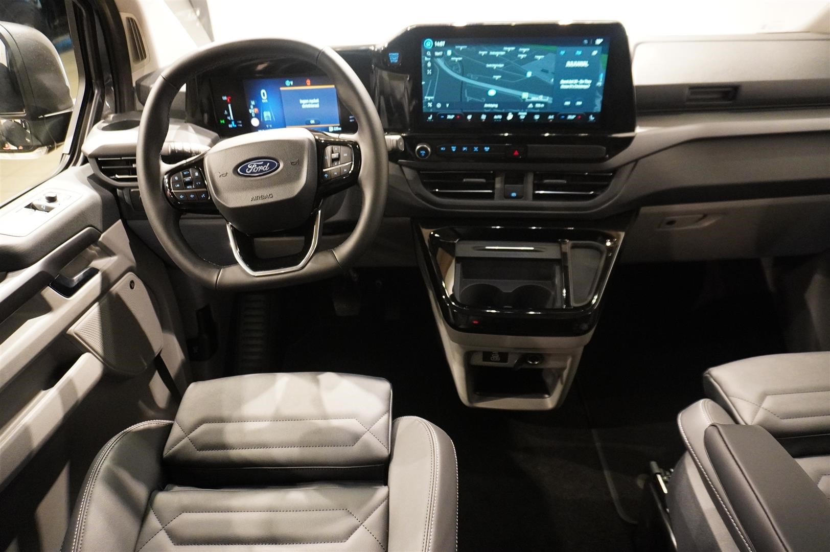 Titanium X 320l LWB 2.0l Ecoblue 170hk 8AT AWD Diesel_12