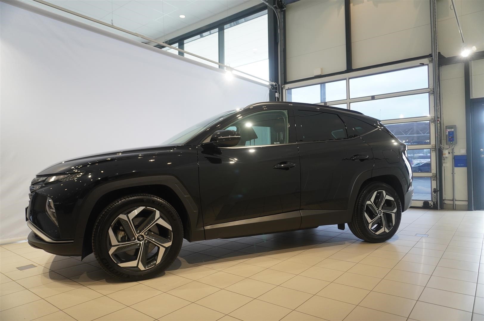 PHEV 1.6 265hk 4WD Essential 6-Vxl_1