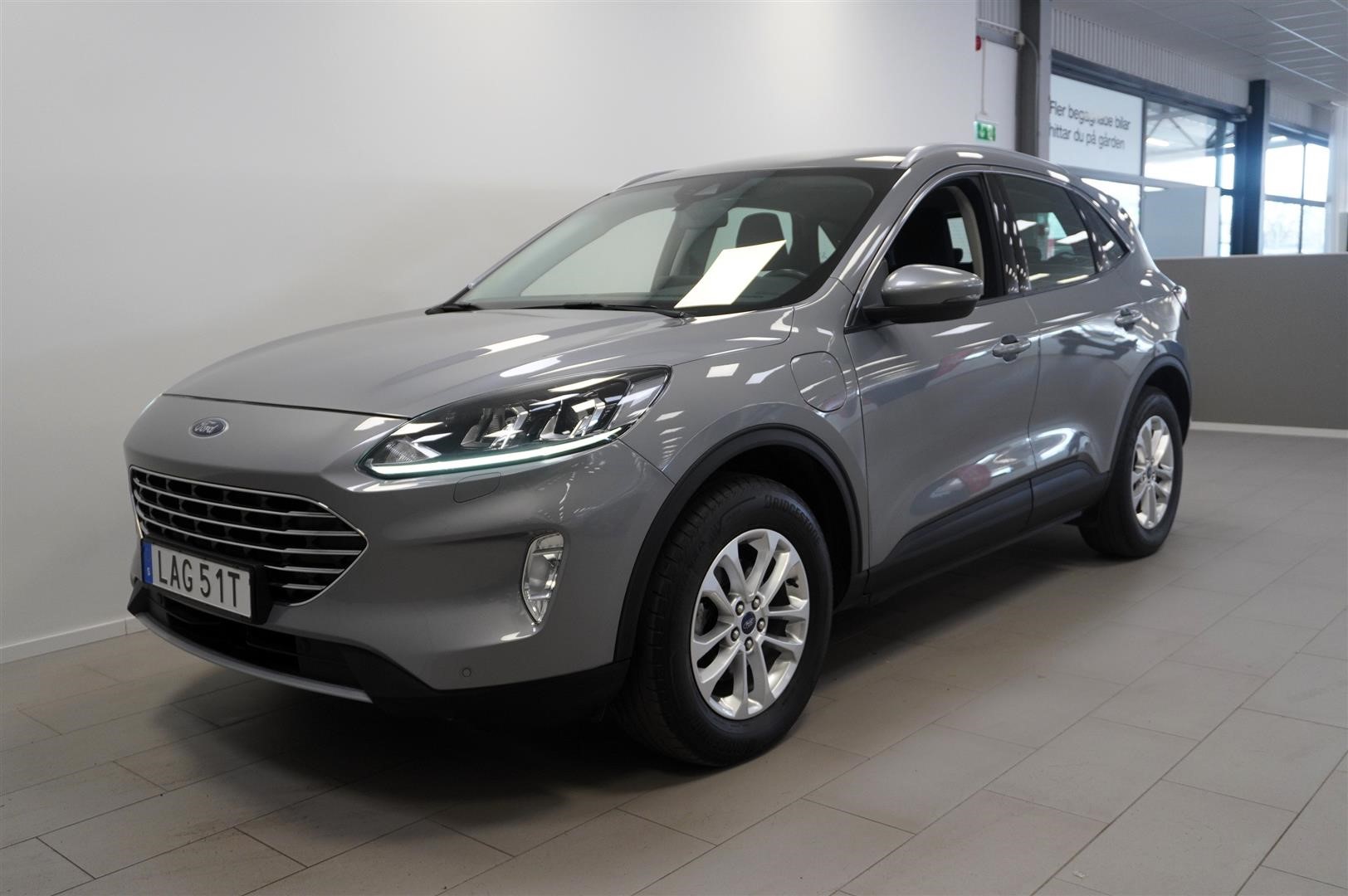 PHEV 225hk CVT Titanium Vinterpaket