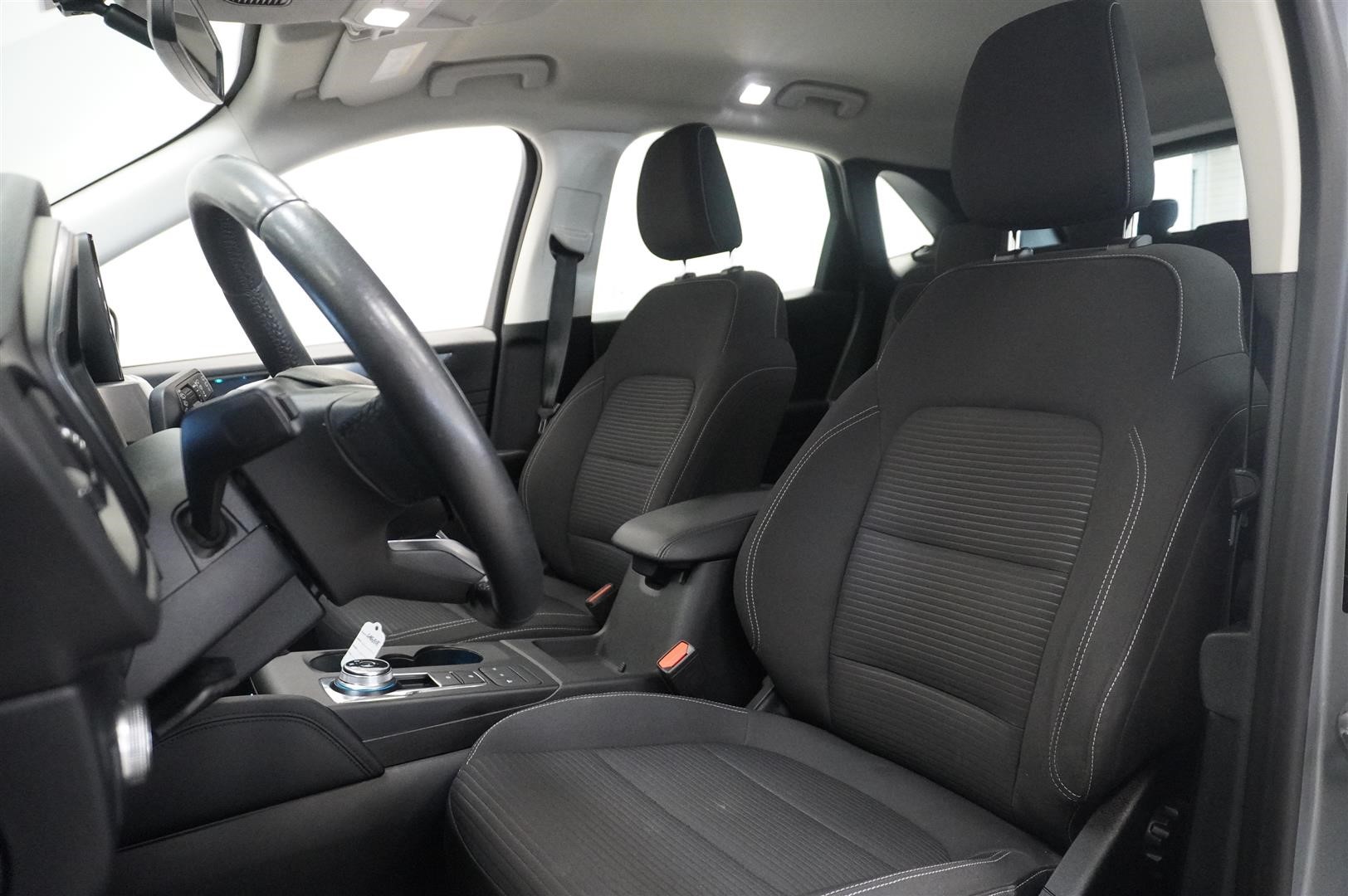 PHEV 225hk CVT Titanium Vinterpaket_4
