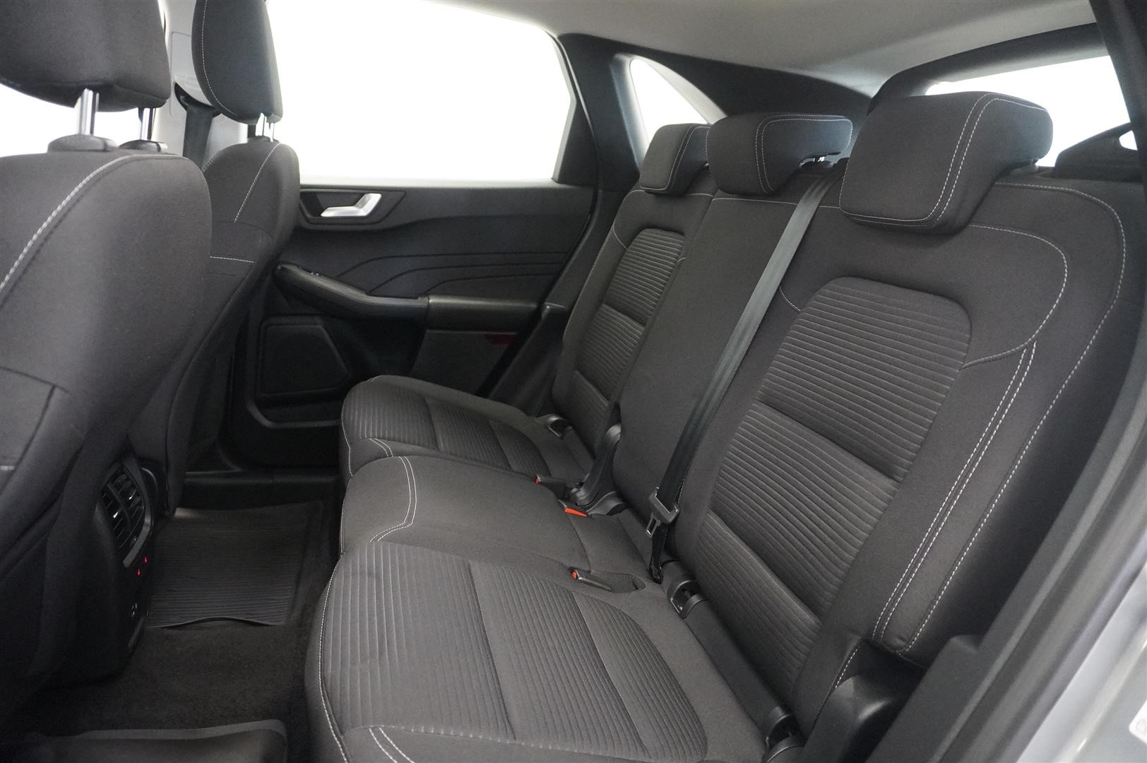 PHEV 225hk CVT Titanium Vinterpaket_6