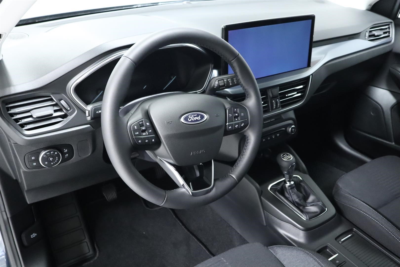 Ford Focus Active Kombi 1.0T EcoBoost MHEV 125hk E85 Edition 6MT_3
