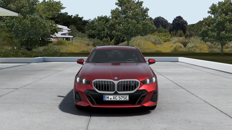 Touring M Sport Business Launch E Drag DA+_2