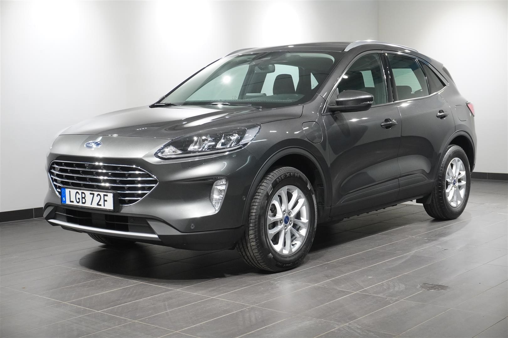 Plug-In Hybrid Titanium CVT