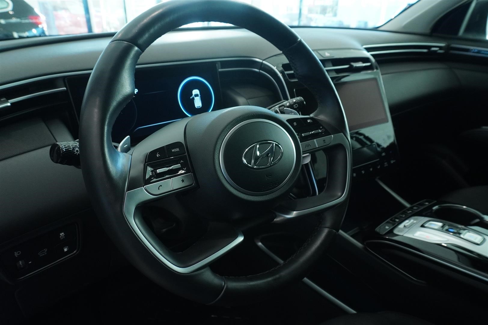 PHEV AWD Essential Drag_1