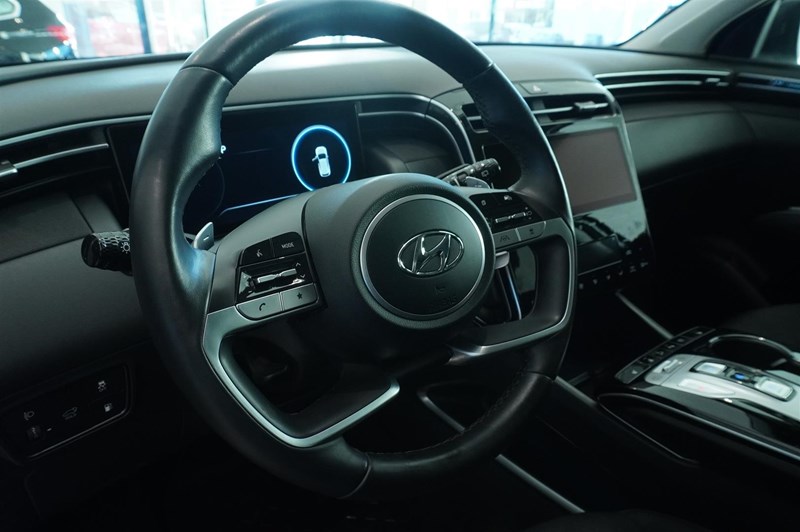 PHEV AWD Essential Drag_1