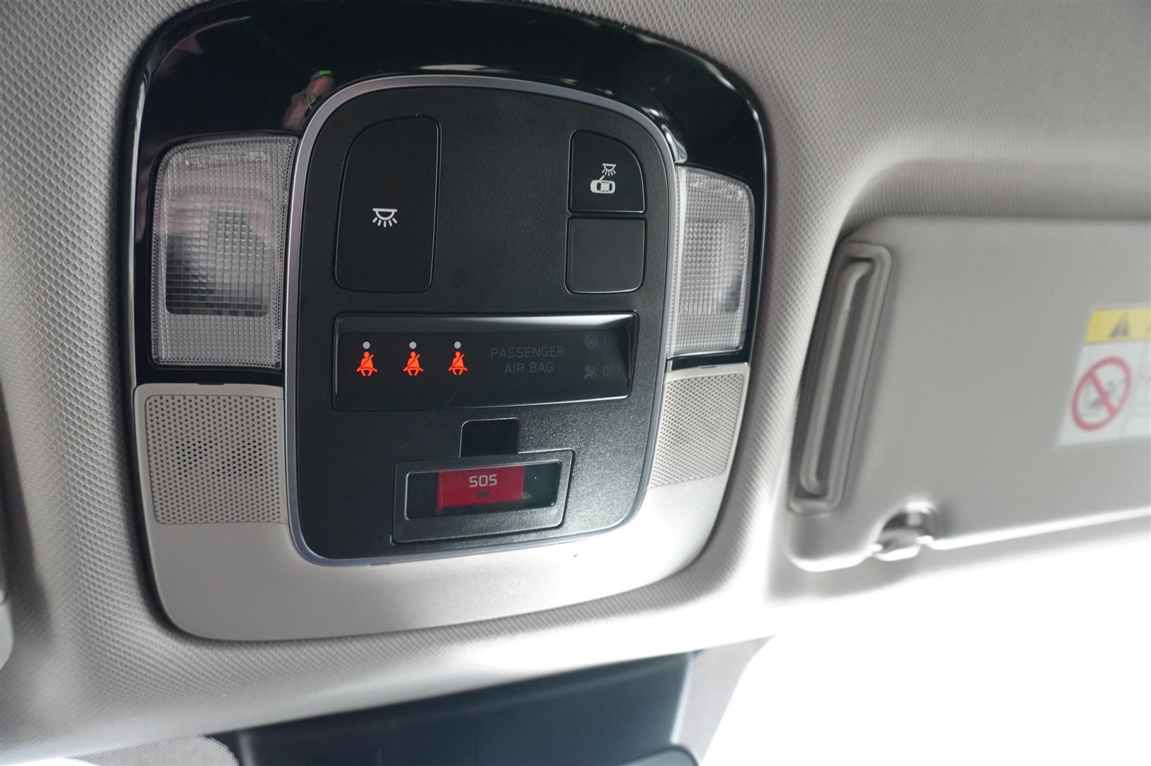 PHEV AWD Essential Drag_8