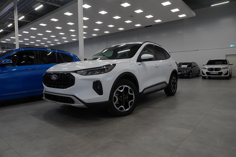Active 2.5 Plug-In Hybrid FWD 243hk CVT Inkl. Vinterpaket