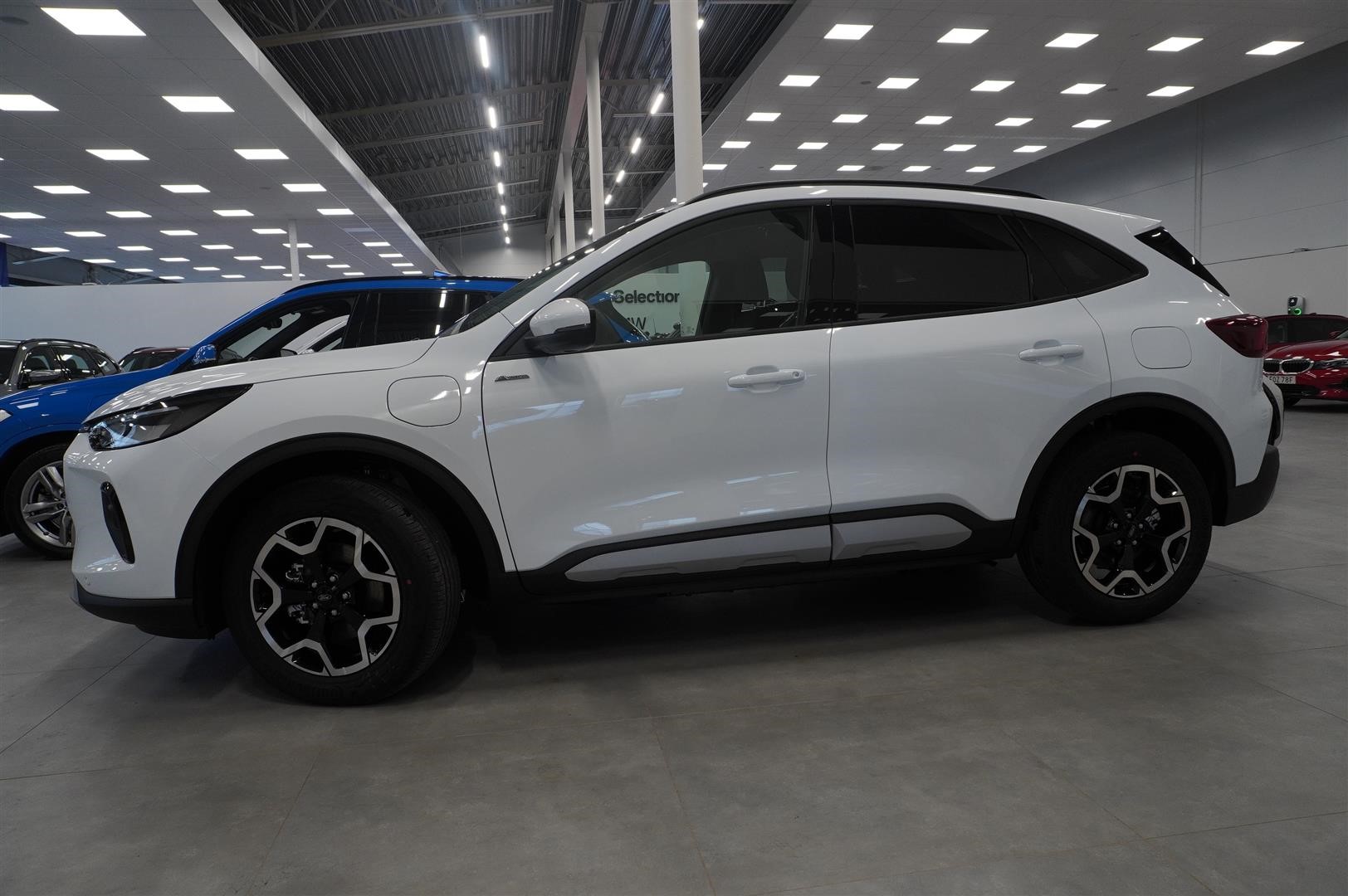 Active 2.5 Plug-In Hybrid FWD 243hk CVT Inkl. Vinterpaket_2