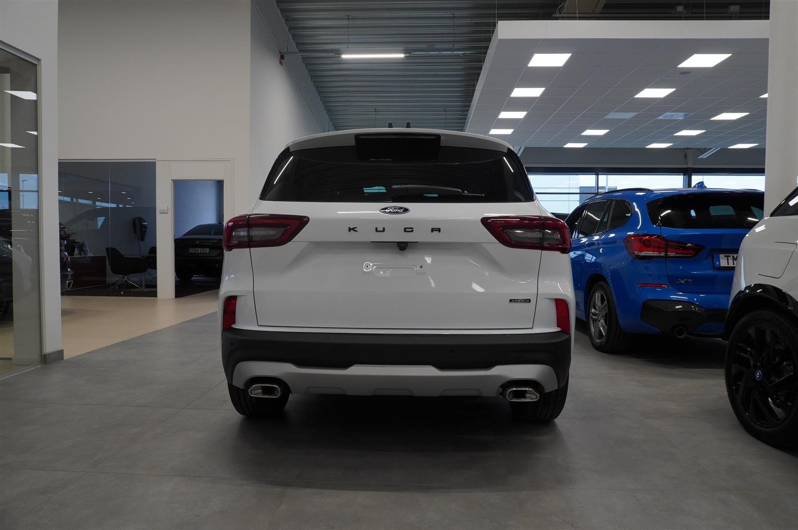 Active 2.5 Plug-In Hybrid FWD 243hk CVT Inkl. Vinterpaket_3