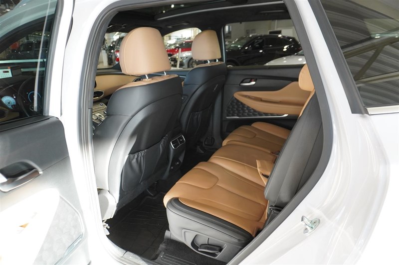HEV AWD Adv 7-Sits Kamera Pano_12