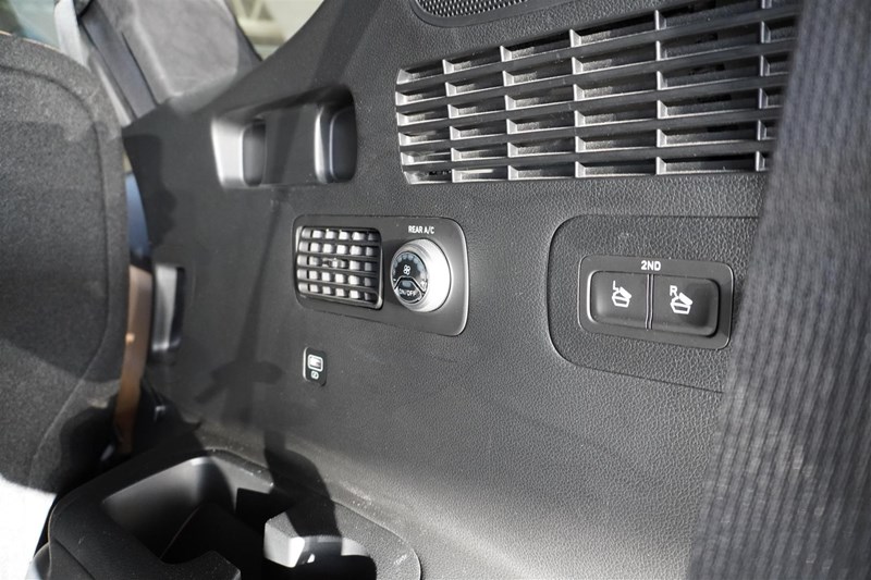 HEV AWD Adv 7-Sits Kamera Pano_15