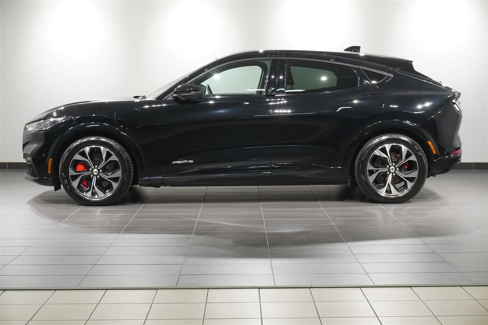 Standard Range AWD Teknikpaket_1