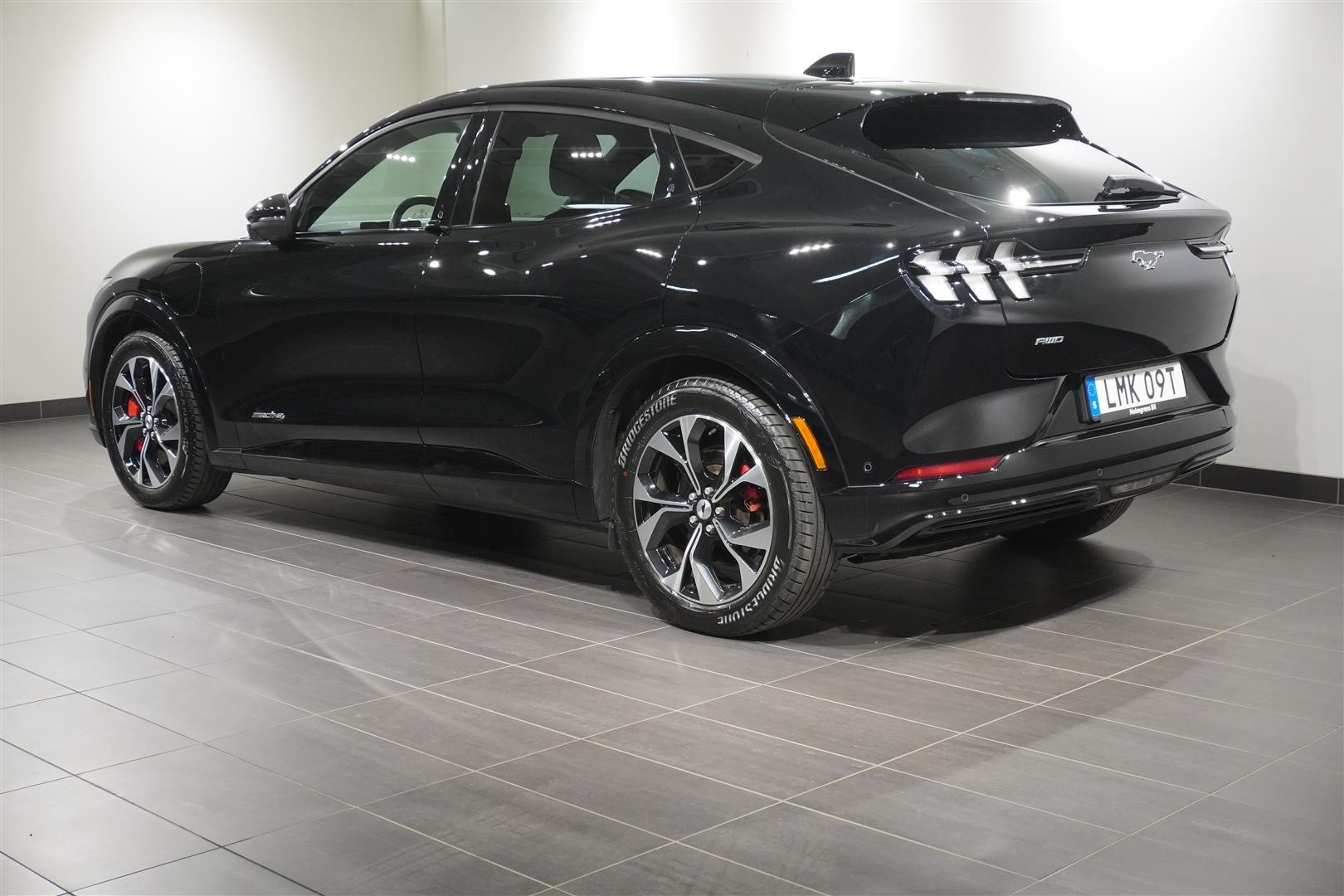 Standard Range AWD Teknikpaket_2