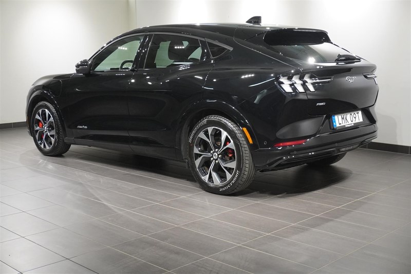 Standard Range AWD Teknikpaket_2