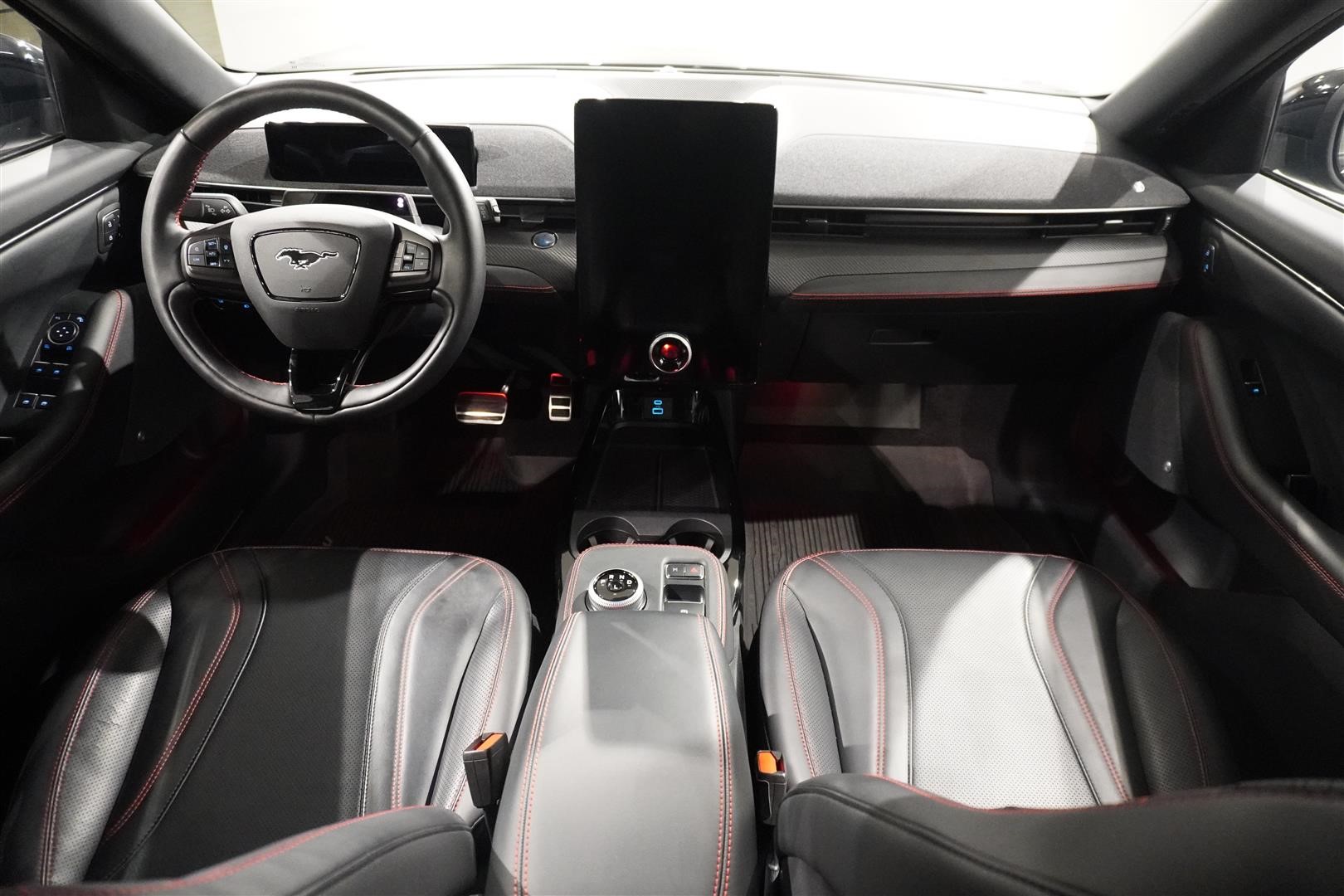 Standard Range AWD Teknikpaket_9