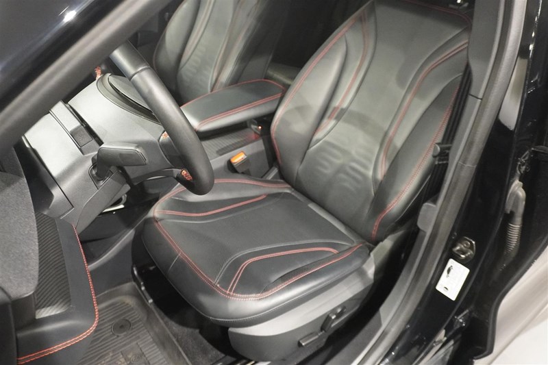 Standard Range AWD Teknikpaket_10