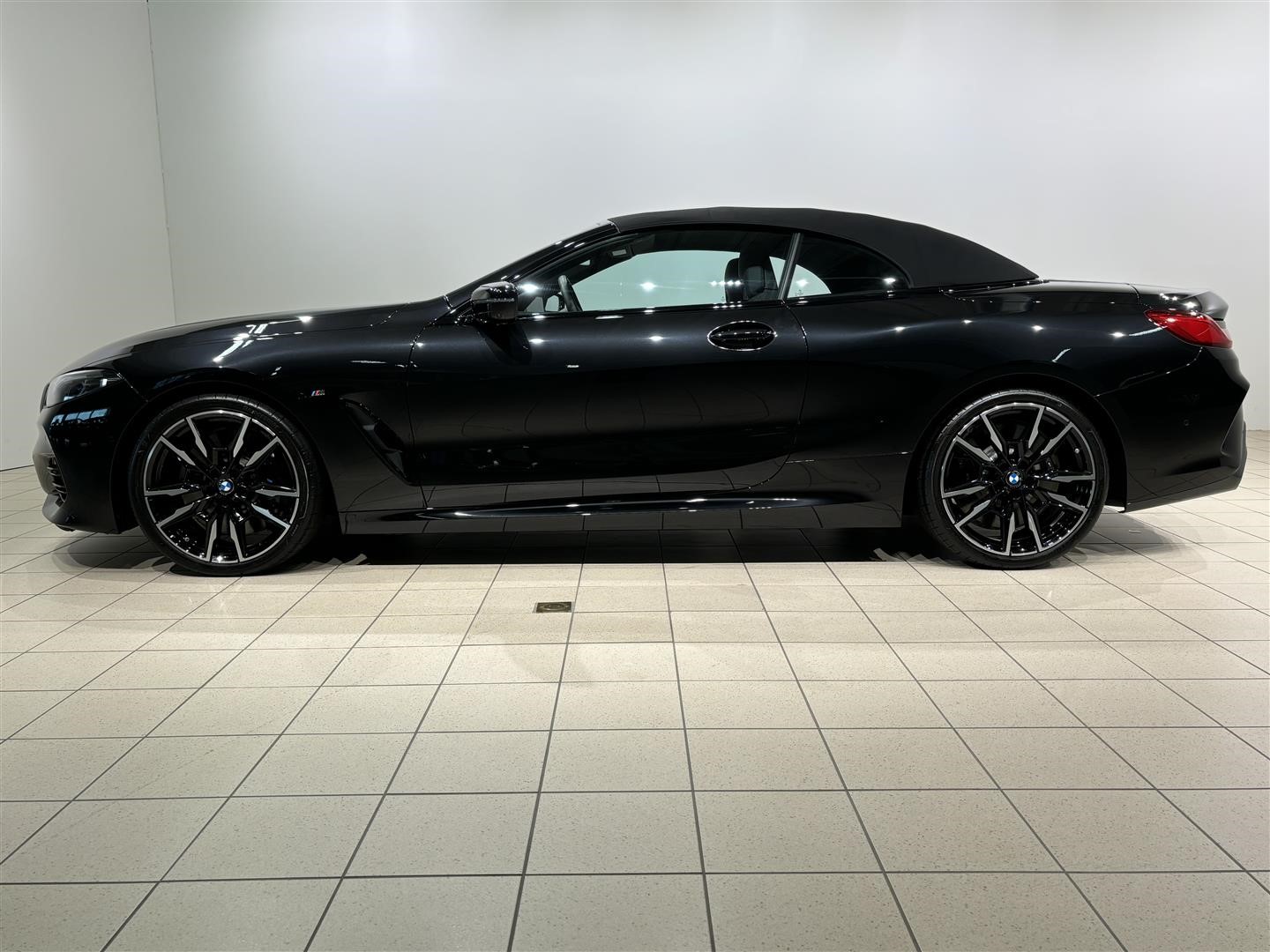 Cab M Performance Paket B&W Laser 2.99% Ränta_18