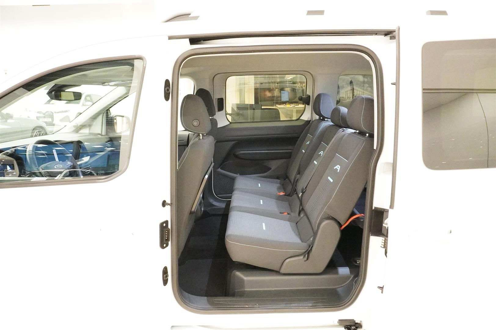 Grand   Active 7-Sits L2 122 hk FWD Dragkrok_2
