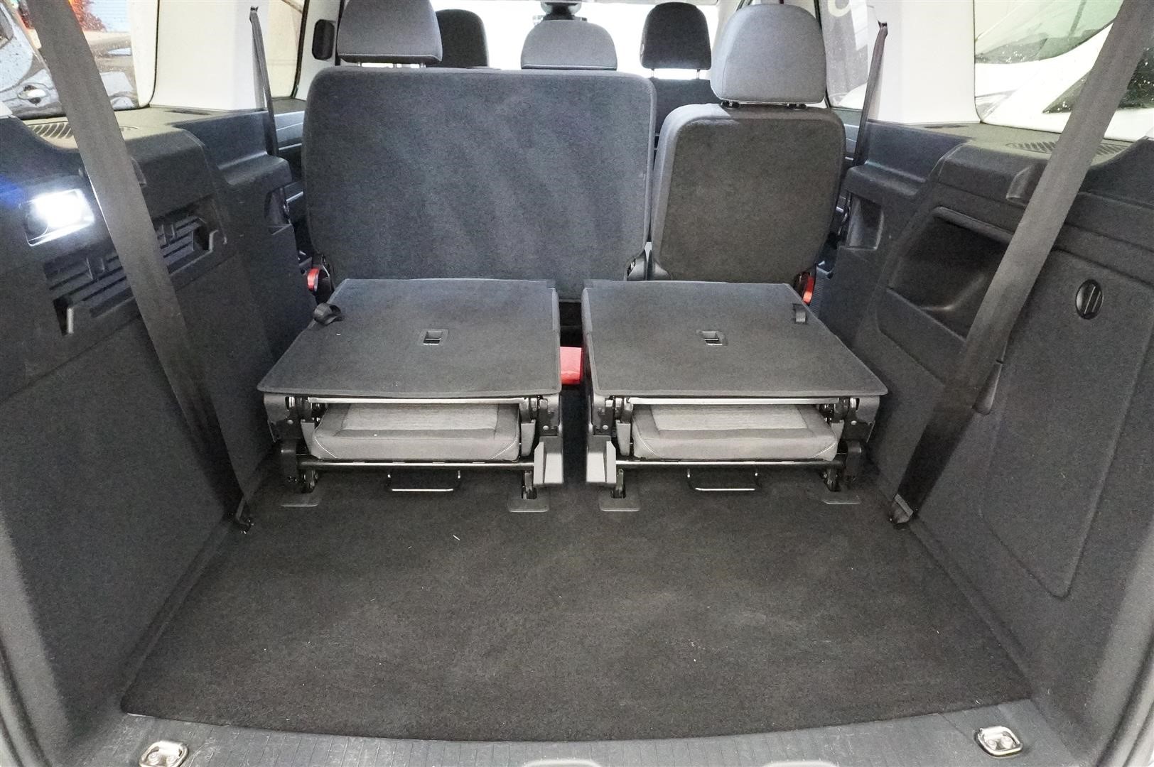 Grand   Active 7-Sits L2 122 hk FWD Dragkrok_8