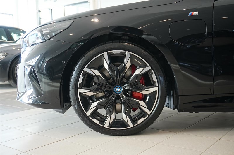 M Sport Pro Business Ed Drag DA+ Panorama_11
