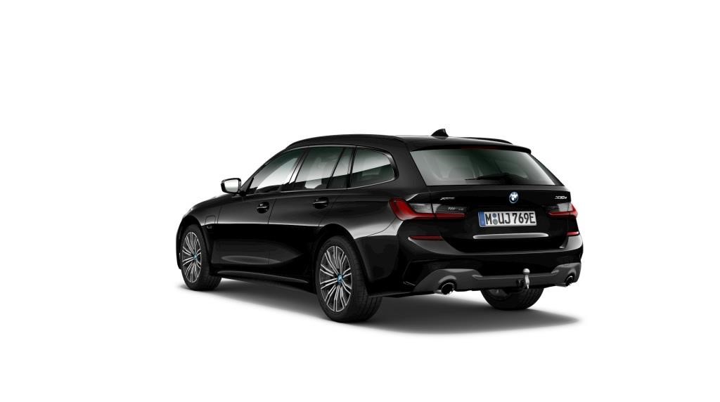 Touring M Sport Navi Fartpilot HiFi Drag_4