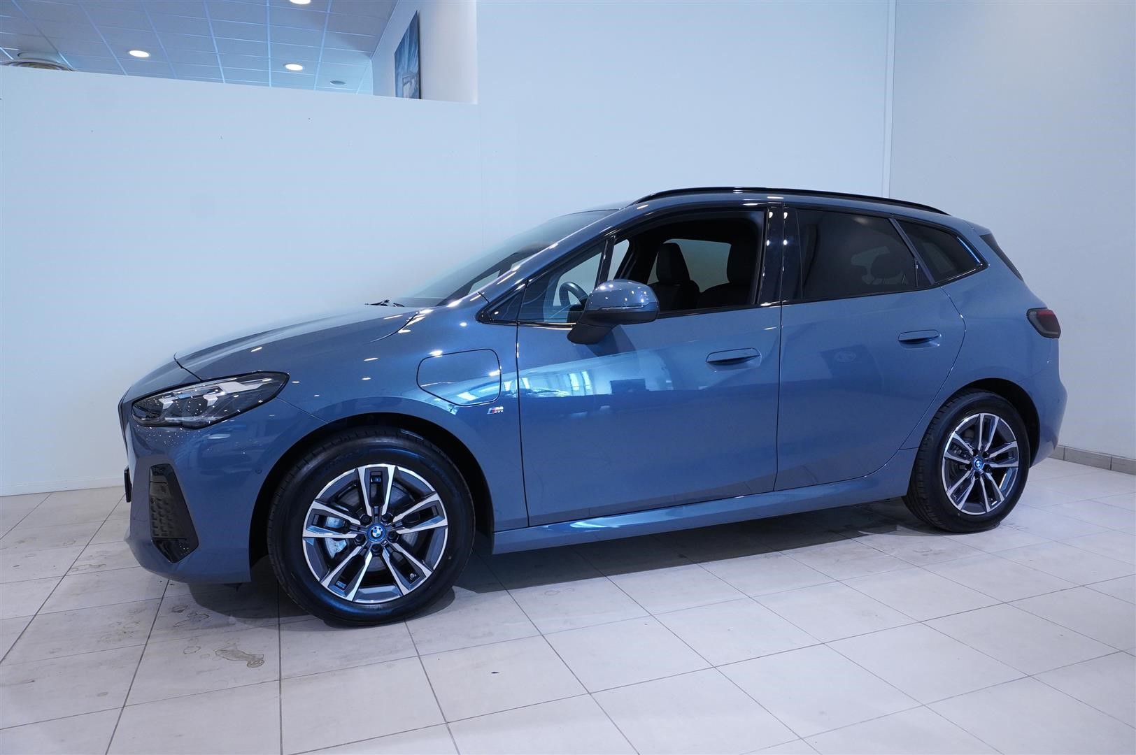 Tourer Steptronic 245hk Dragkrok M-Sport Comfort Access_3