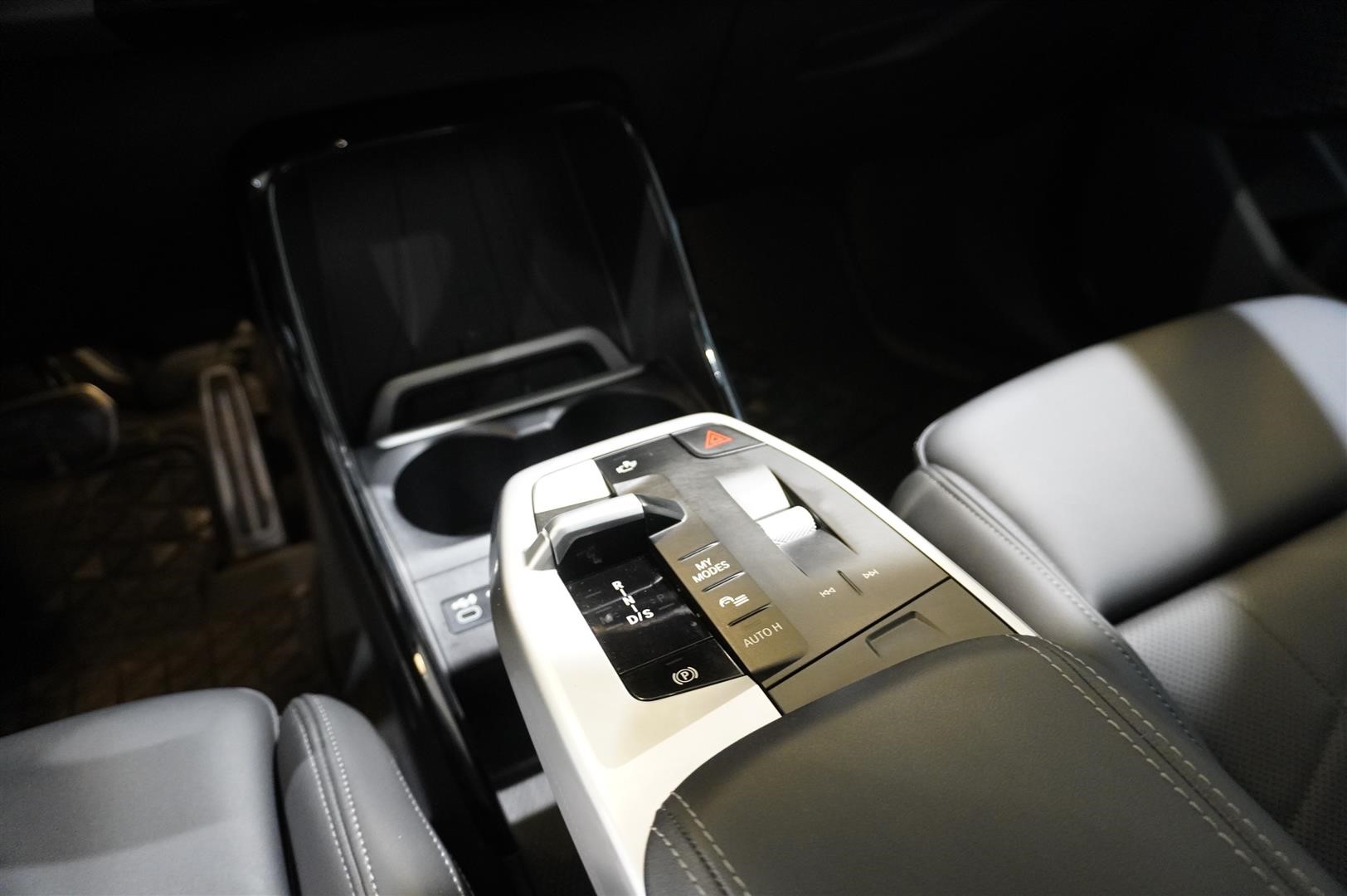 Tourer Steptronic 245hk Dragkrok M-Sport Comfort Access_11