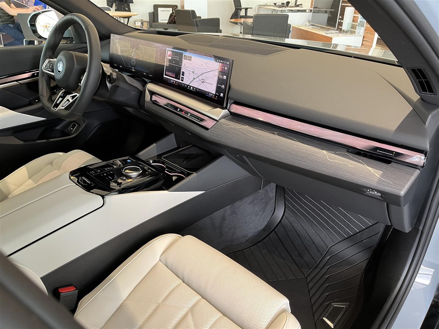 Touring M Sport Business Launch Edition_7