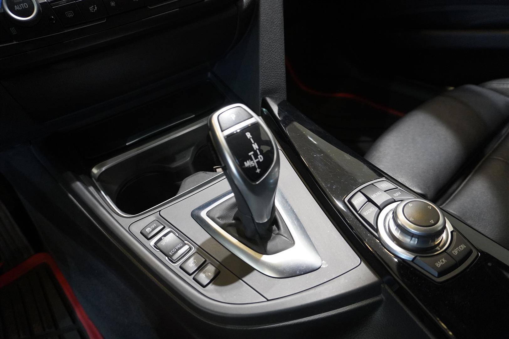 Sedan Steptronic 306hk Navigation HUD Glastaklucka_16